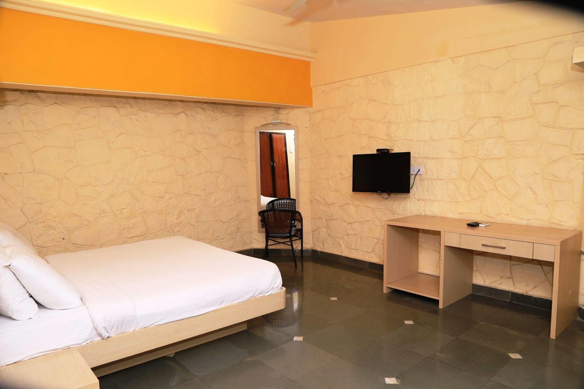 Panoramic Resort Panvel Karnāla Exterior foto